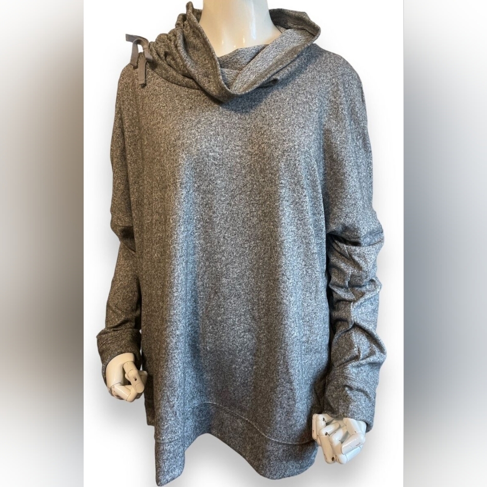 St. Johns Bay Active long sleeve pullover tunic top.  Side tie scrunch neck. XL.